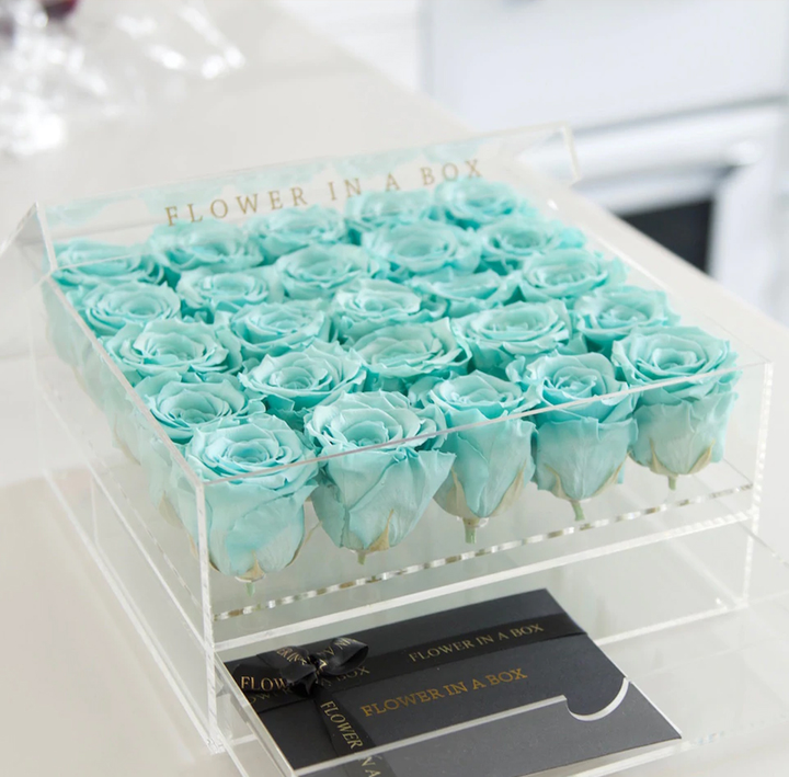 Shop Australia's Favourite Everlasting Roses Flower in a Box FLOWER