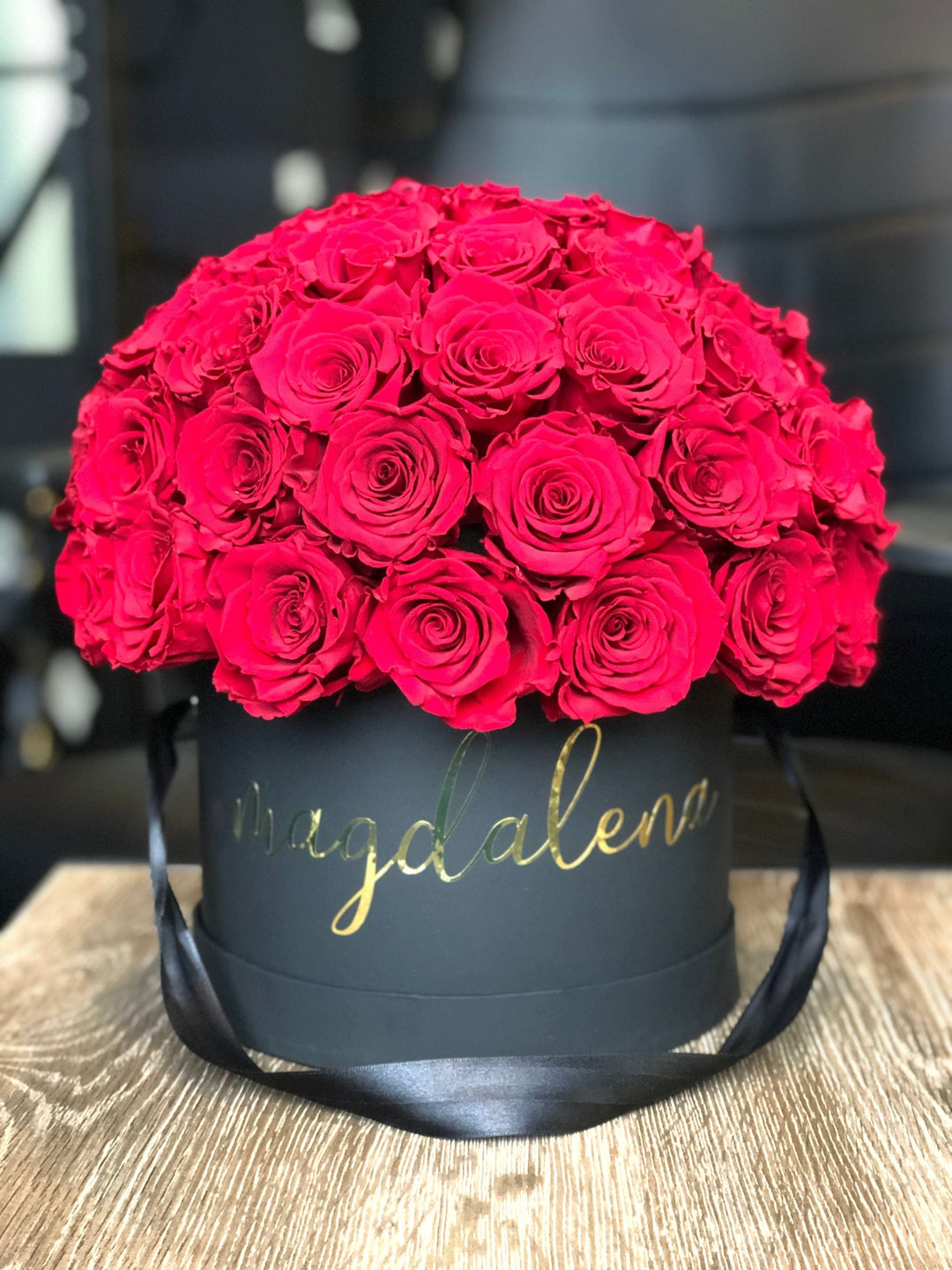 Deluxe Rose Arrangement